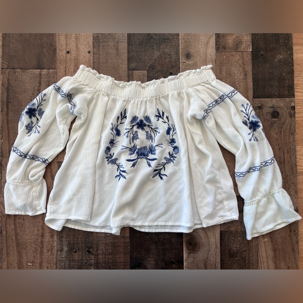American Eagle Off Shoulder Embroidered Boho Blouse Small
